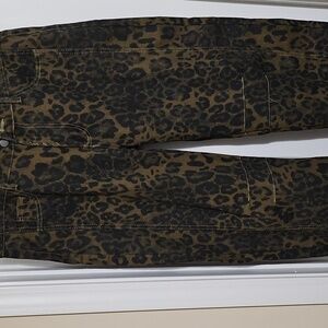 Leopard Print Wormen Pants